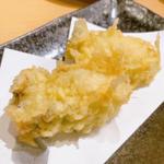 大粒牡蠣の天ぷら（1ヶ）(天ぷらと寿司 こじま 広島店)