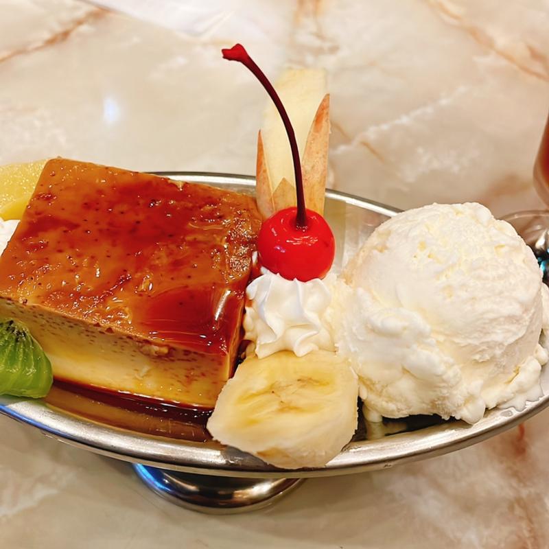 プリンアラモード(コロンビア喫茶一階)