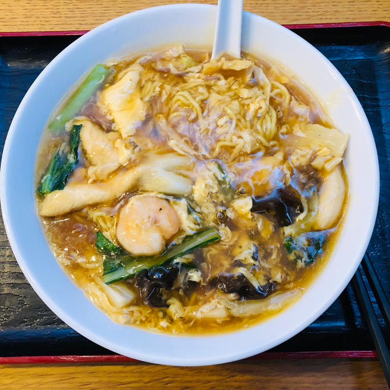 卵入り五目とろみしょうゆラーメン(家常菜 博朱)