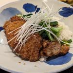 トンセロ丼(チャイナハウス )
