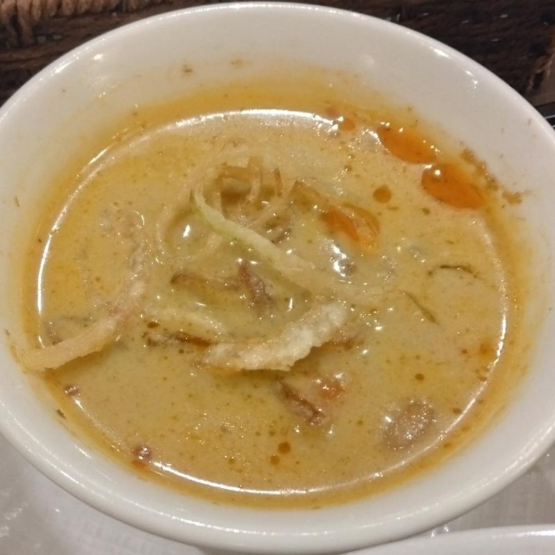 マッサマンカレー(ガパオ)