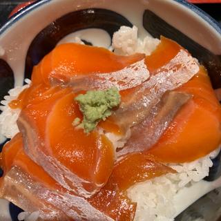 サーモン漬丼(蕎麦切り くろ)