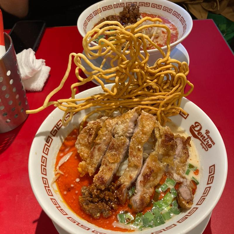 特製排骨麺(Ramen Deniro)