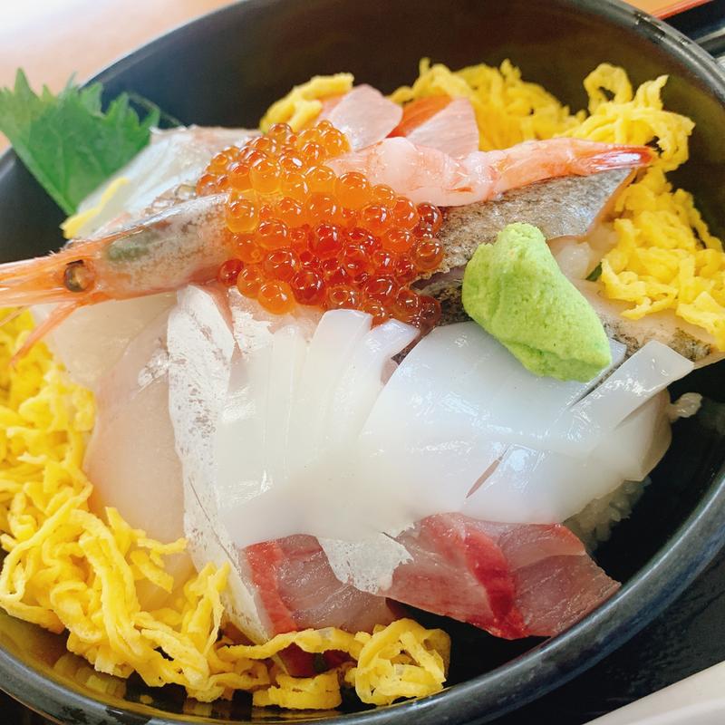 海鮮丼(地魚料理 恵比須 （えびす）)