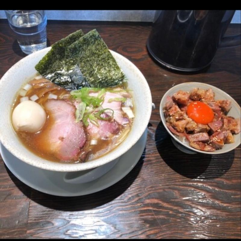 特製　醤油　肉めし(中華蕎麦 柳)