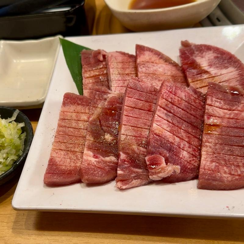 厚切り牛タン(焼肉きんぐ 八千代店)