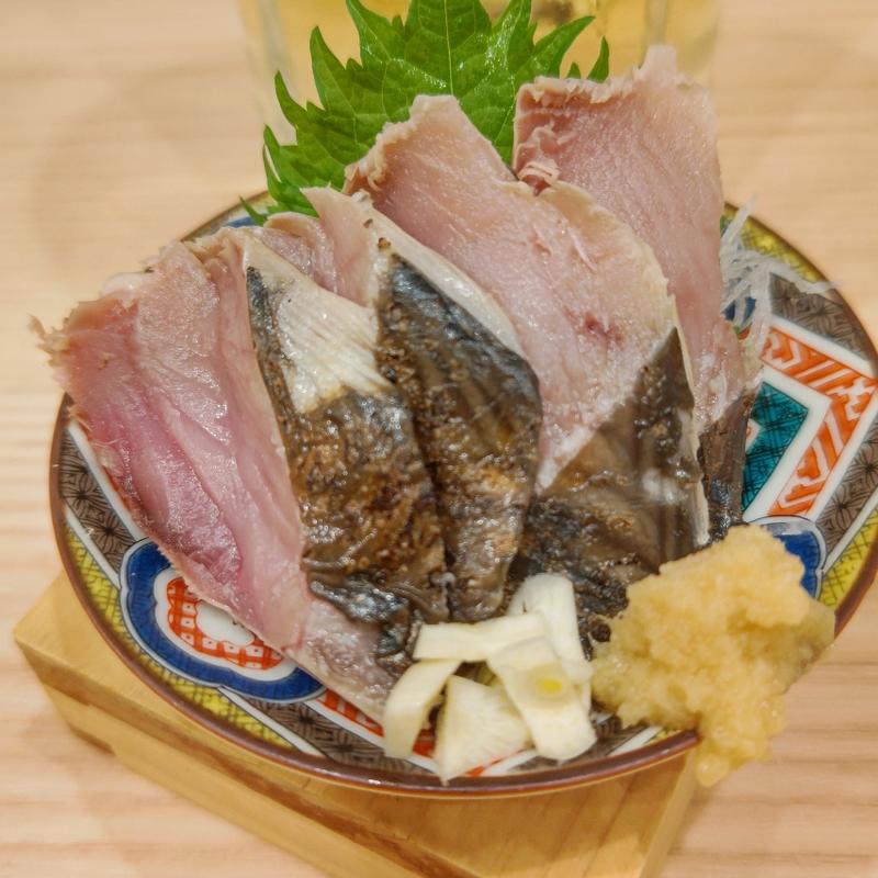 かつおたたき(貝・海苔巻き 野毛しらはら)