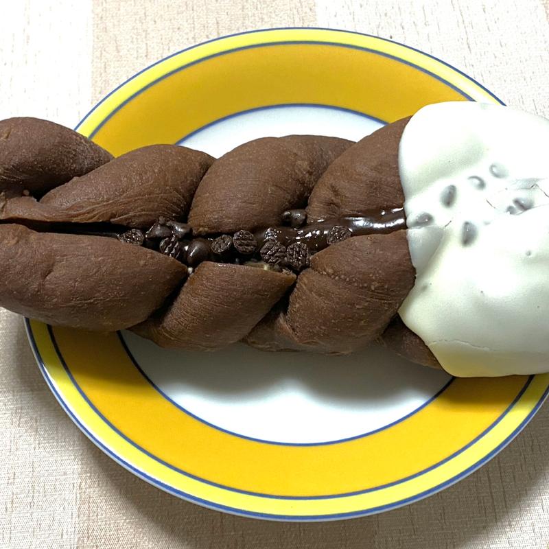 チョコツイストサンドドーナツ(サンドラッグ 今市場)