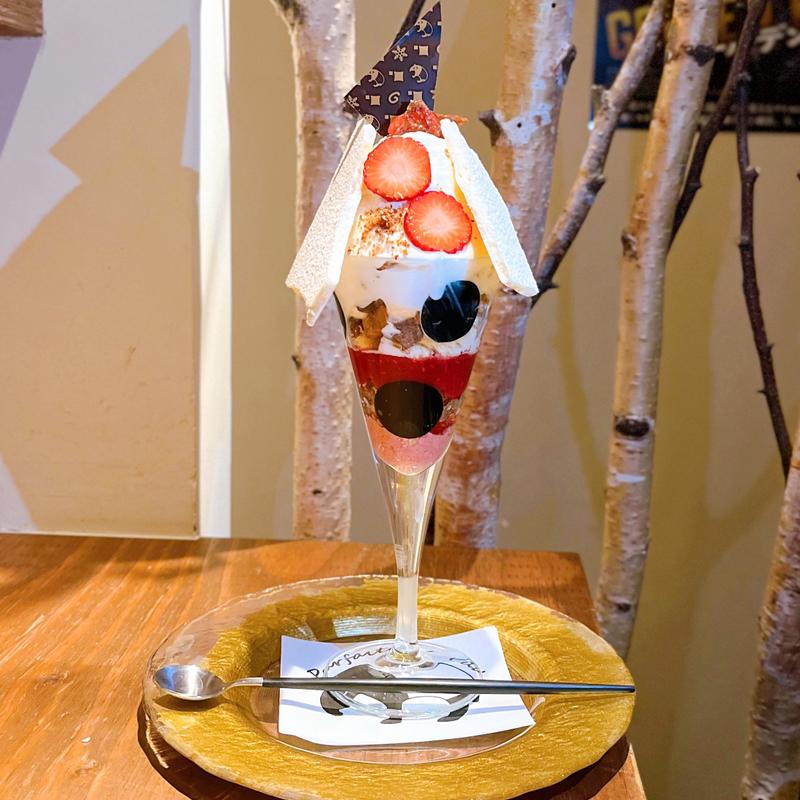 八剣山の冬(夜パフェ専門店 パフェテリア パル心斎橋)