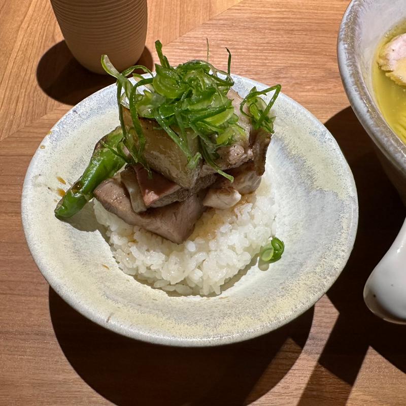 炭火おにくごはん(JapaneseRamen五感)