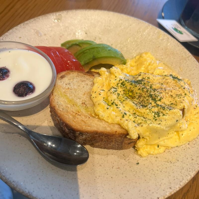 エッグウィズトースト(LATTE GRAPHIC 町田店)