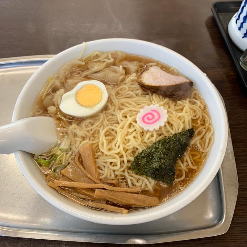 ワンタン麺(大勝軒 （たいしょうけん）)