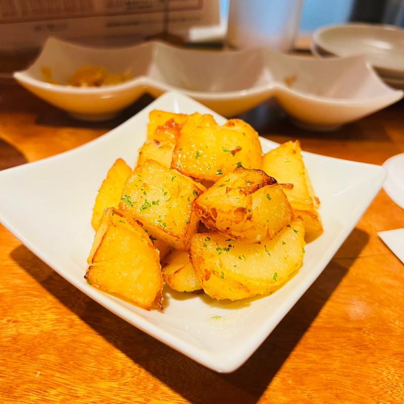 おいしいコロコロ生ポテトのフライ(和酒バル 101)