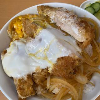 ロスカツ丼(燕楽 （えんらく）)