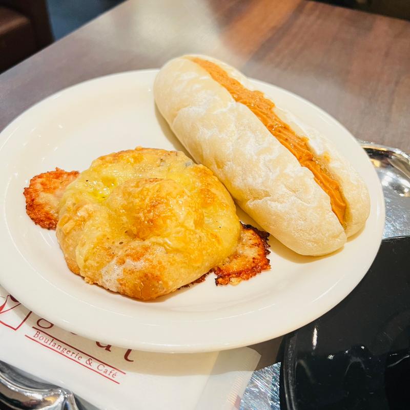 (Boulangerie & cafe gout （ブーランジュリーアンドカフェグウ）)