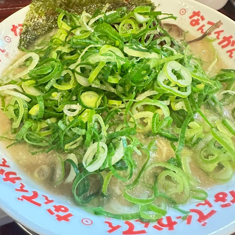 ねぎバカラーメン(なんでんかんでん西新宿店)
