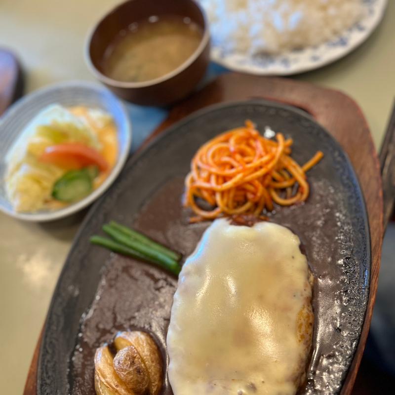 チーズハンバーグ定食(ライス大盛り)(ハンバーグ支倉 泉崎 )