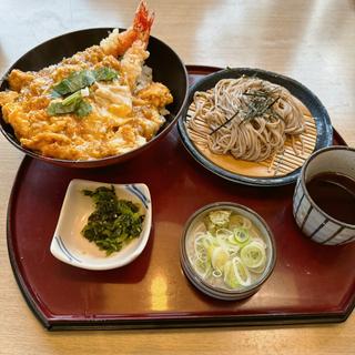 海老天ふわふわ丼と麺のセット(サガミ 富田林店)