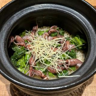 蛍烏賊、菜の花、生姜の土鍋ご飯(tsugumi)