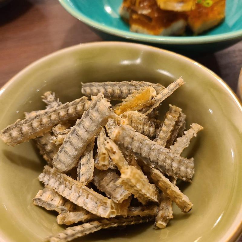 鰻骨揚げ(はせ川)