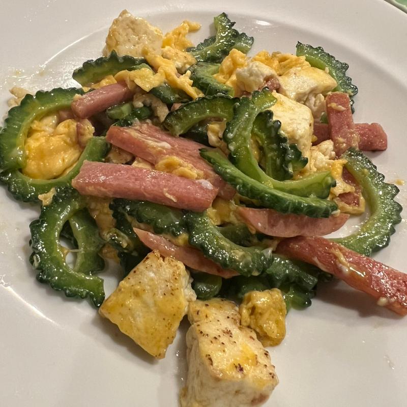 ゴーヤチャンプルー(居酒屋 華那 )