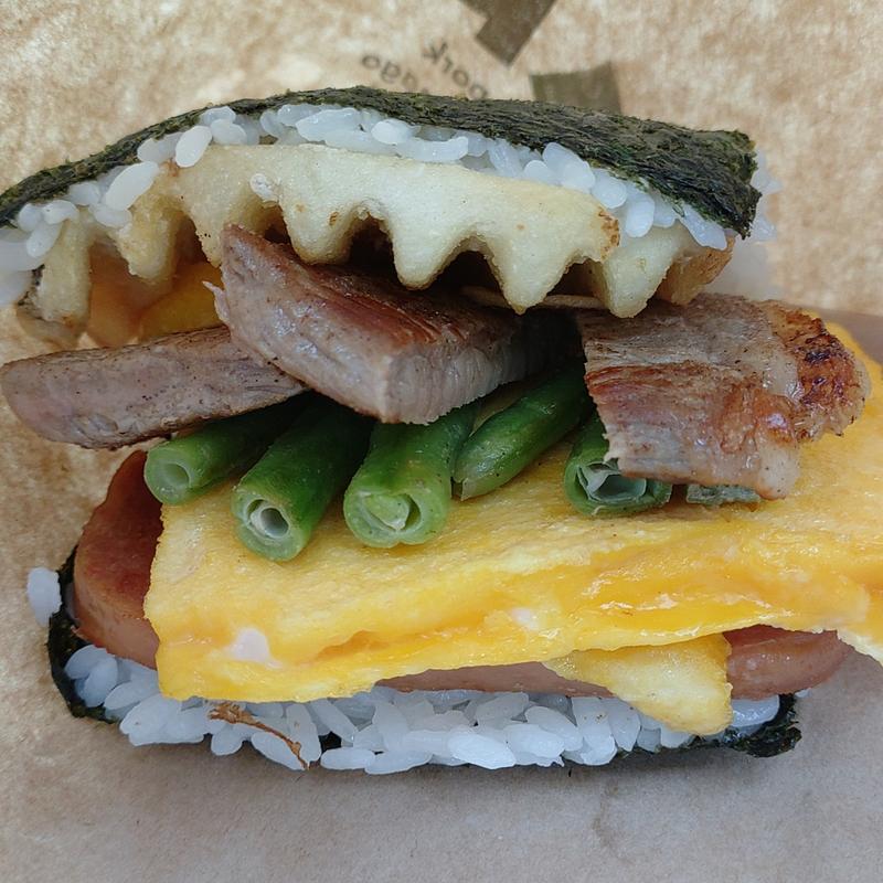 ガリバタステーキポーたま(ポーたま 北谷アメリカンビレッジ店
)