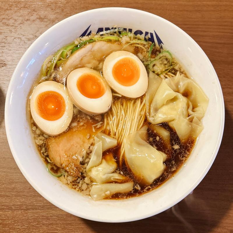 醤油らーめん(麺割烹 亀壱)