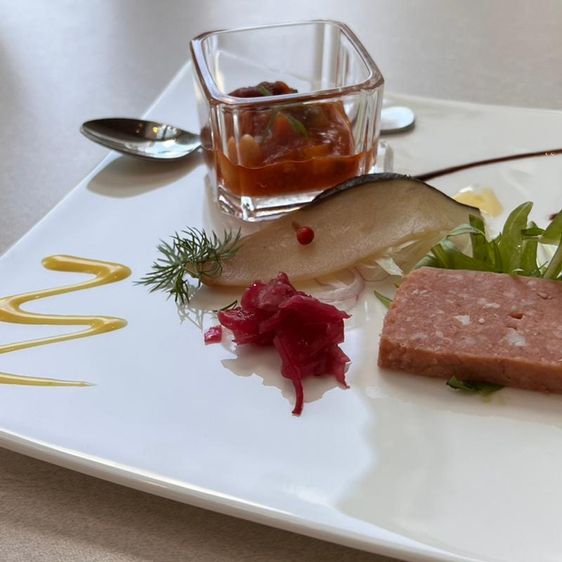 鶏もも肉のグリル レモンクリームソース ランチコース(洋食レストラン カメリア )