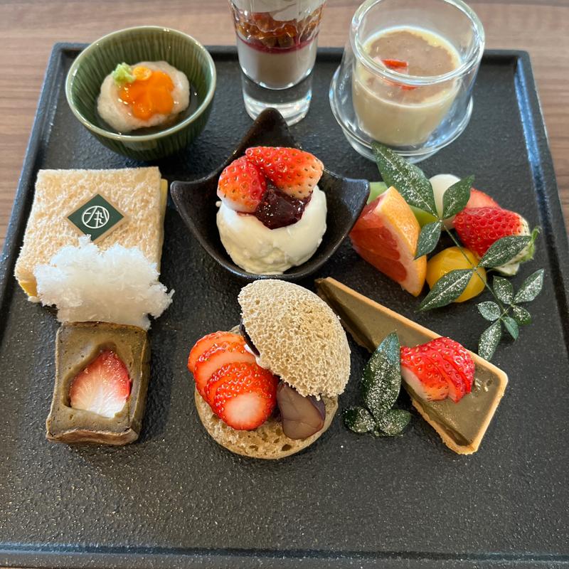 1899アフタヌーンティープレート(GREEN TEA RESTAURANT 1899 OCHANOMIZU （グリーン ティー レストラン イチハチキュウキュウ）)