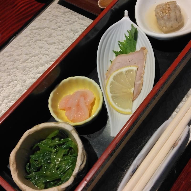 旬前菜4種盛り(仙台せり鍋と個室和食 せり草庵仙台駅前店)