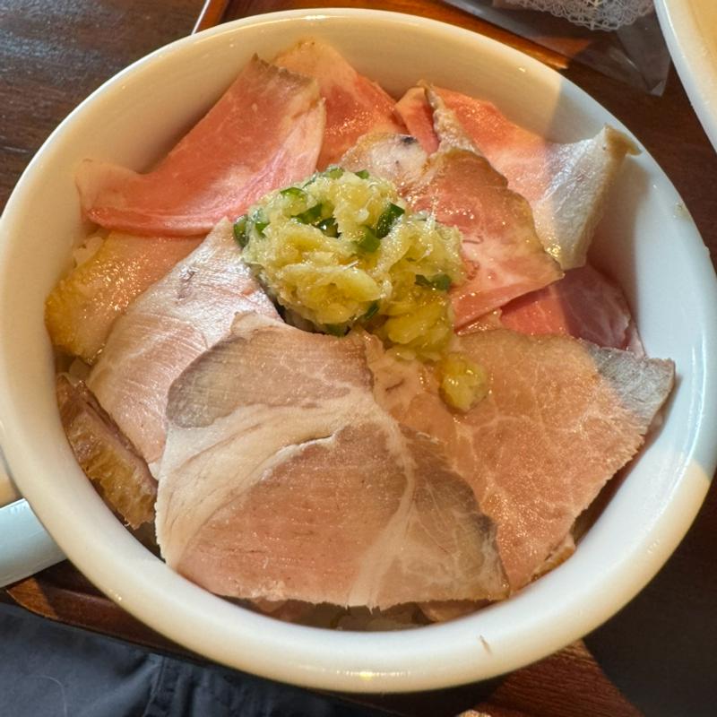 肉ごはん(Ramen Dano Dano)