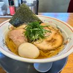 白醤油一楽のせ(中華そば一楽)