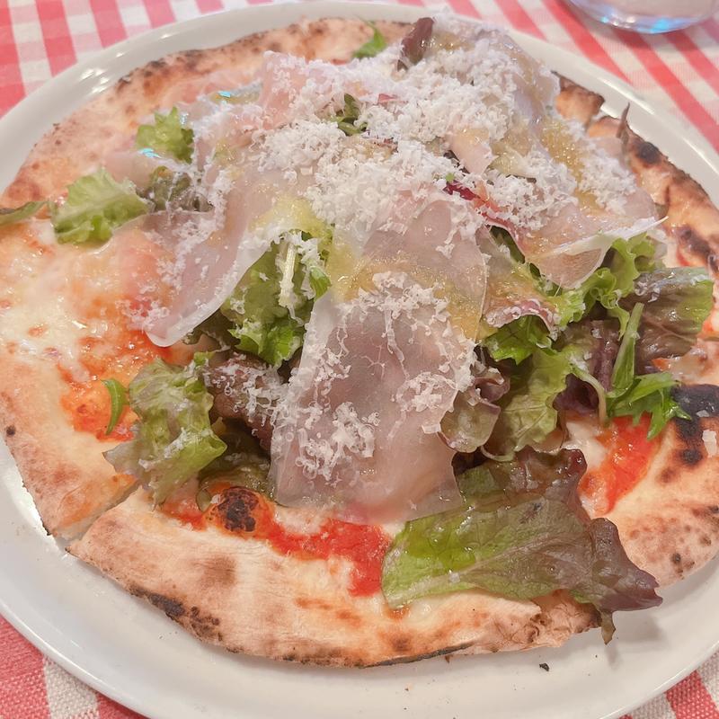 新鮮野菜と生ハムのピッツァ(アリスカフェ )