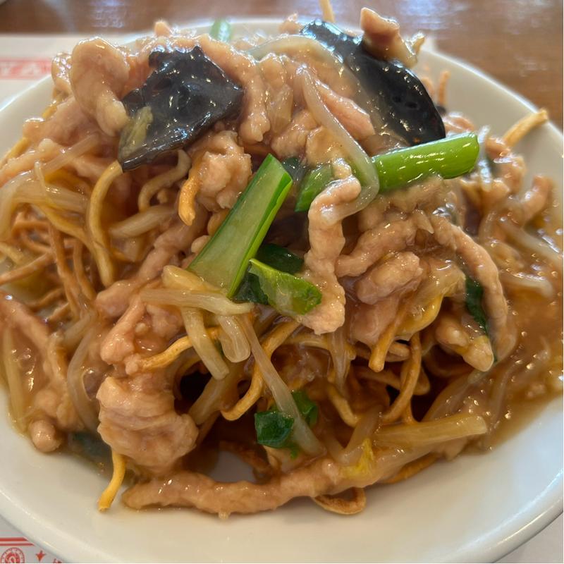 細切り肉のあんかけかた焼きそば(麗江)