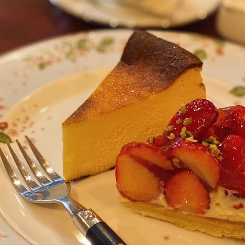 バスク風チーズケーキ(パティスリー・オースガ)