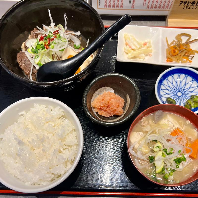 牛すじ煮込み定食：明太子＋豚汁(酒と飯　たまる食堂)