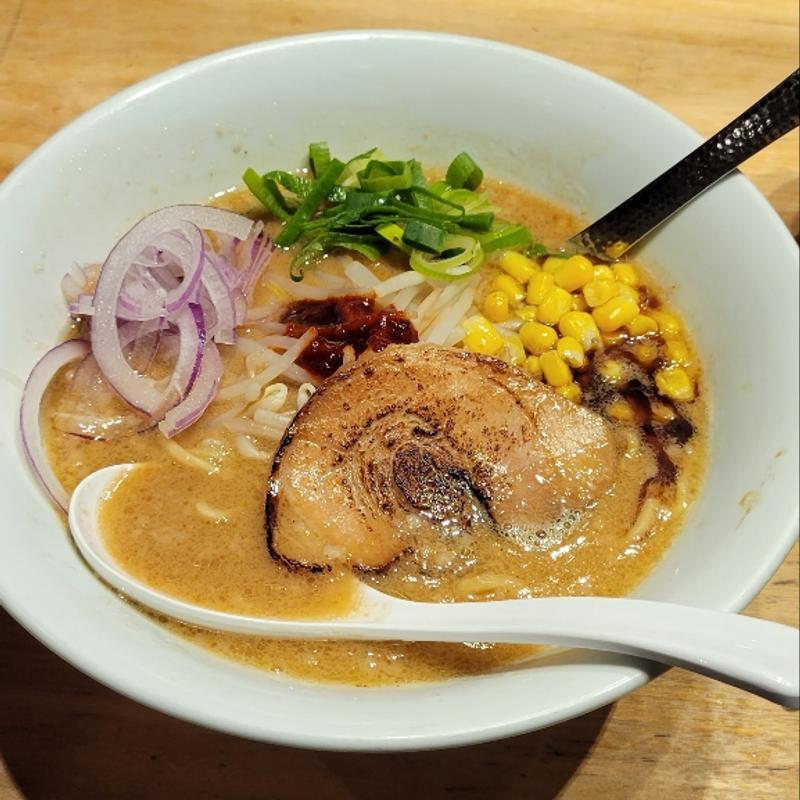 味噌赤丸らーめん大盛。(一風堂 大名本店)