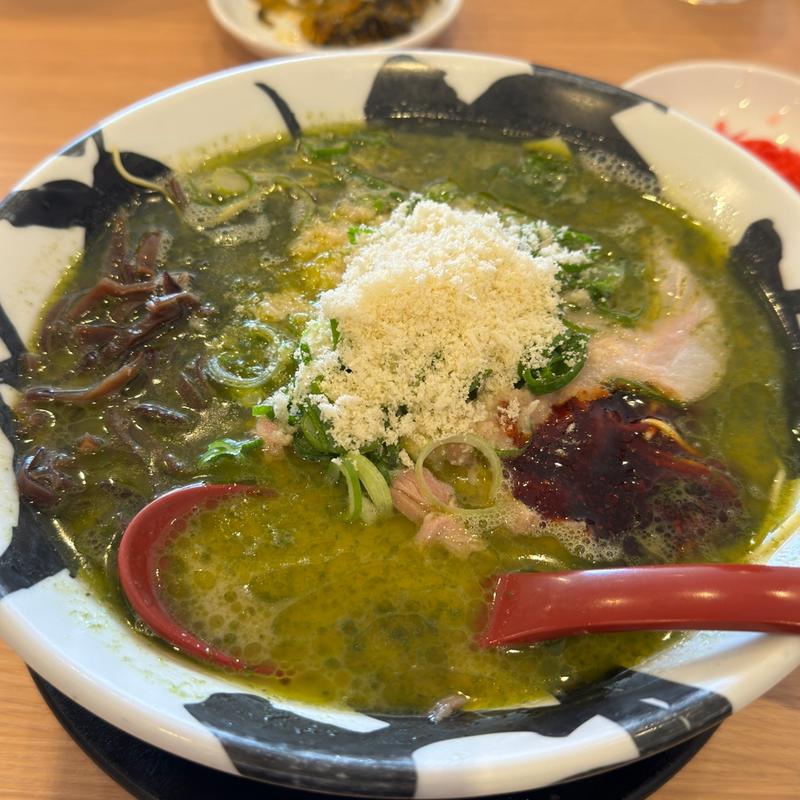 翠賀正(神戸豚骨ラーメン 賀正軒 明石トンボプラザ店)
