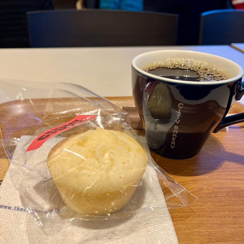 米粉とヨーグルトのマフィン(THE CITY BAKERY リビングタウンみなとみらい)