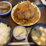 豚バラ焼肉定食(辰金支店)