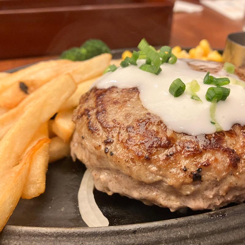 黒×黒ハンバーグ 250g(ロイヤルホスト若柴店)