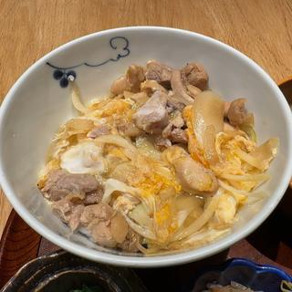 広島こめたまごとハーブ鶏の親子丼(みのる食堂)