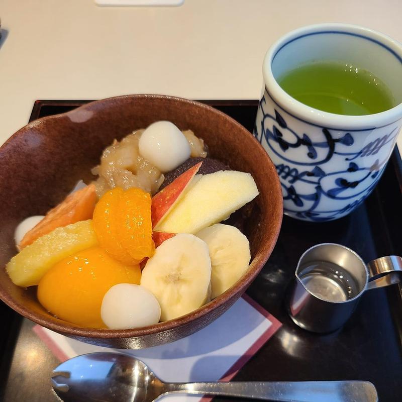あんみつ(茶房 古蓮（これん）エマックス店 ※ホテルエスプリ内に移転)