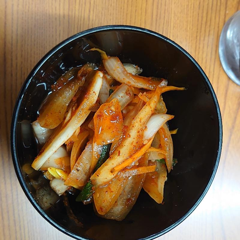 玉ねぎキムチ(ラーメン二郎 亀戸店 （らーめんじろう）)