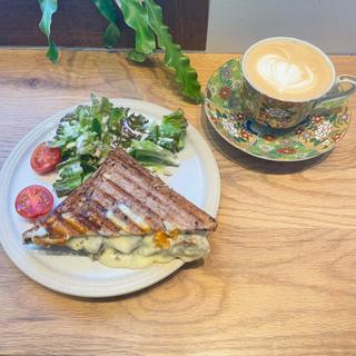 (Takuru cafe)