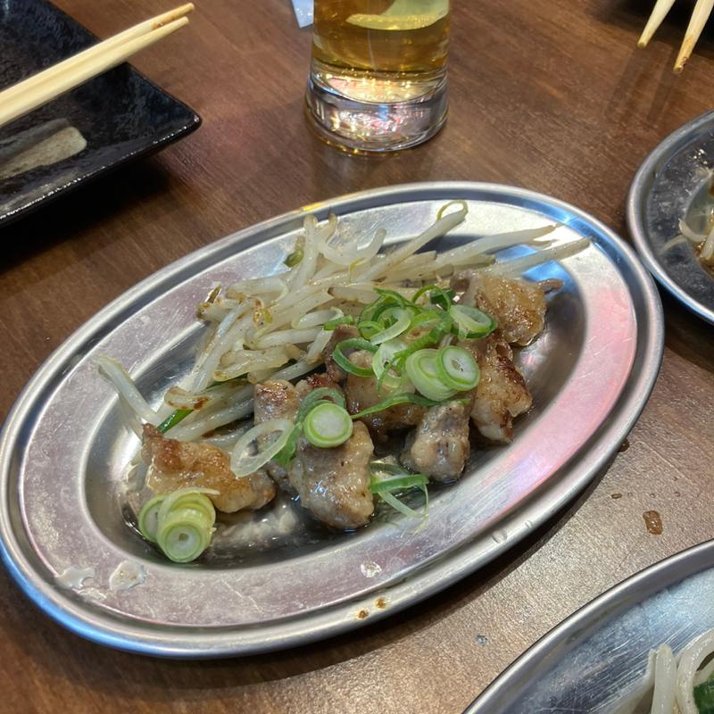 塩だれホルモン(大衆酒場 ホルモン商店)