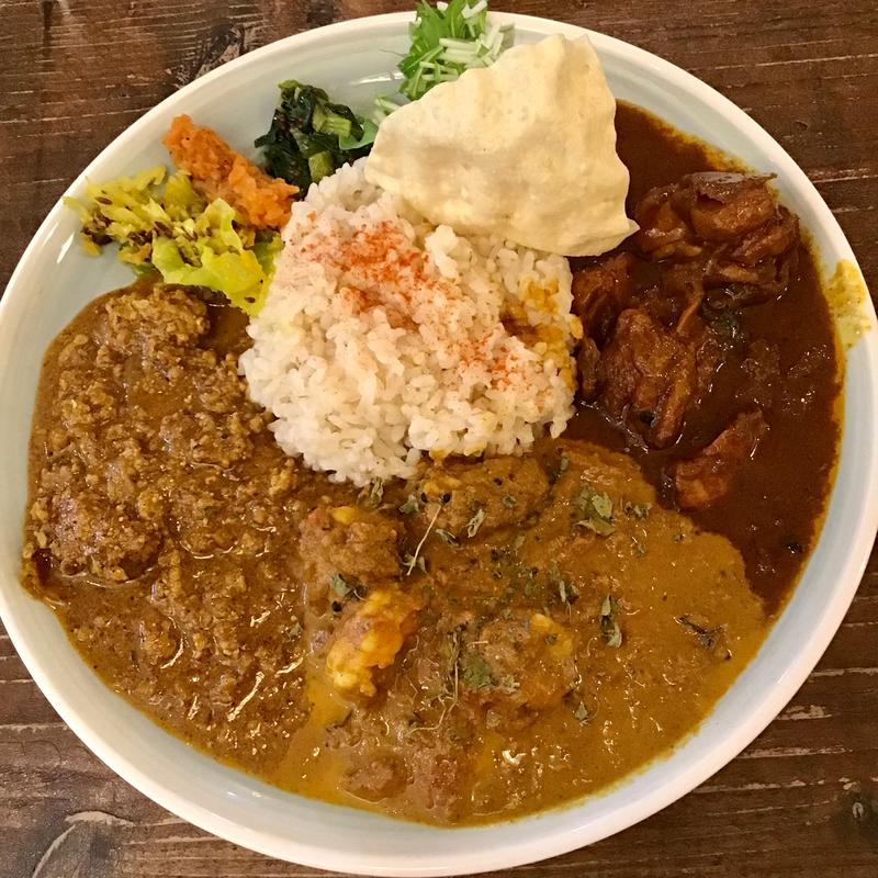 三種あいがけ(こっそりカレー)