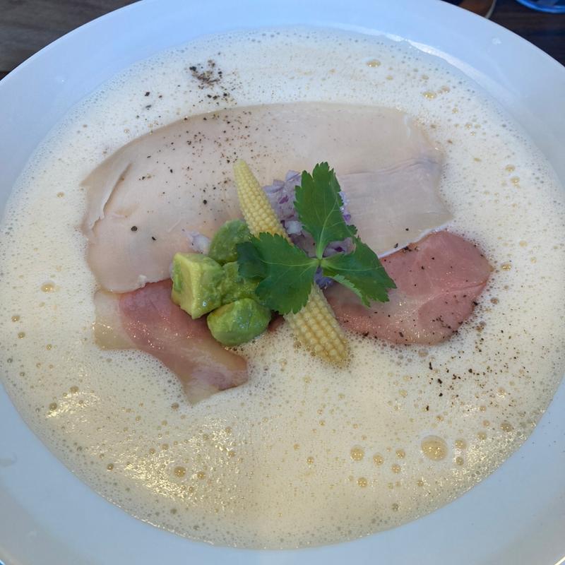 泡海老白湯ラーメン(鶏×麦 らら)