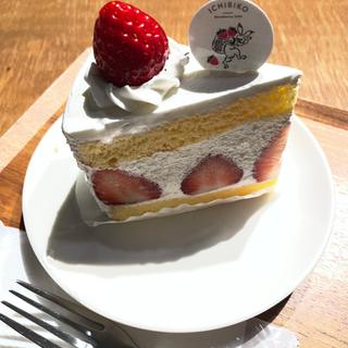 いちごのショートケーキ(いちびこ 三軒茶屋店)