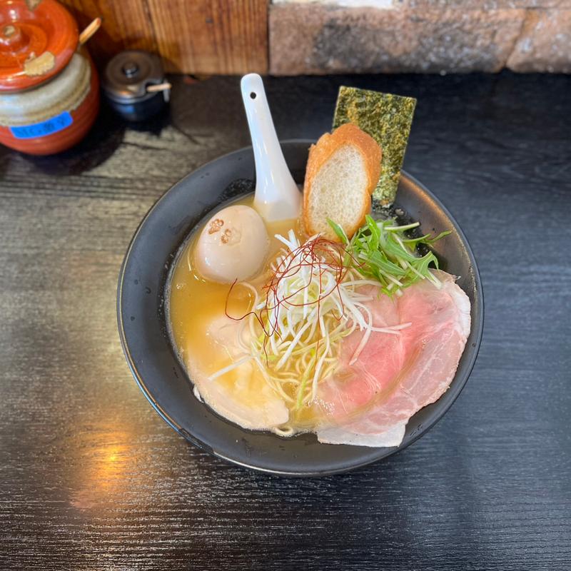 鶏白湯（醤油）+味玉(濃厚鶏白湯らーめん 上気元 いただき)